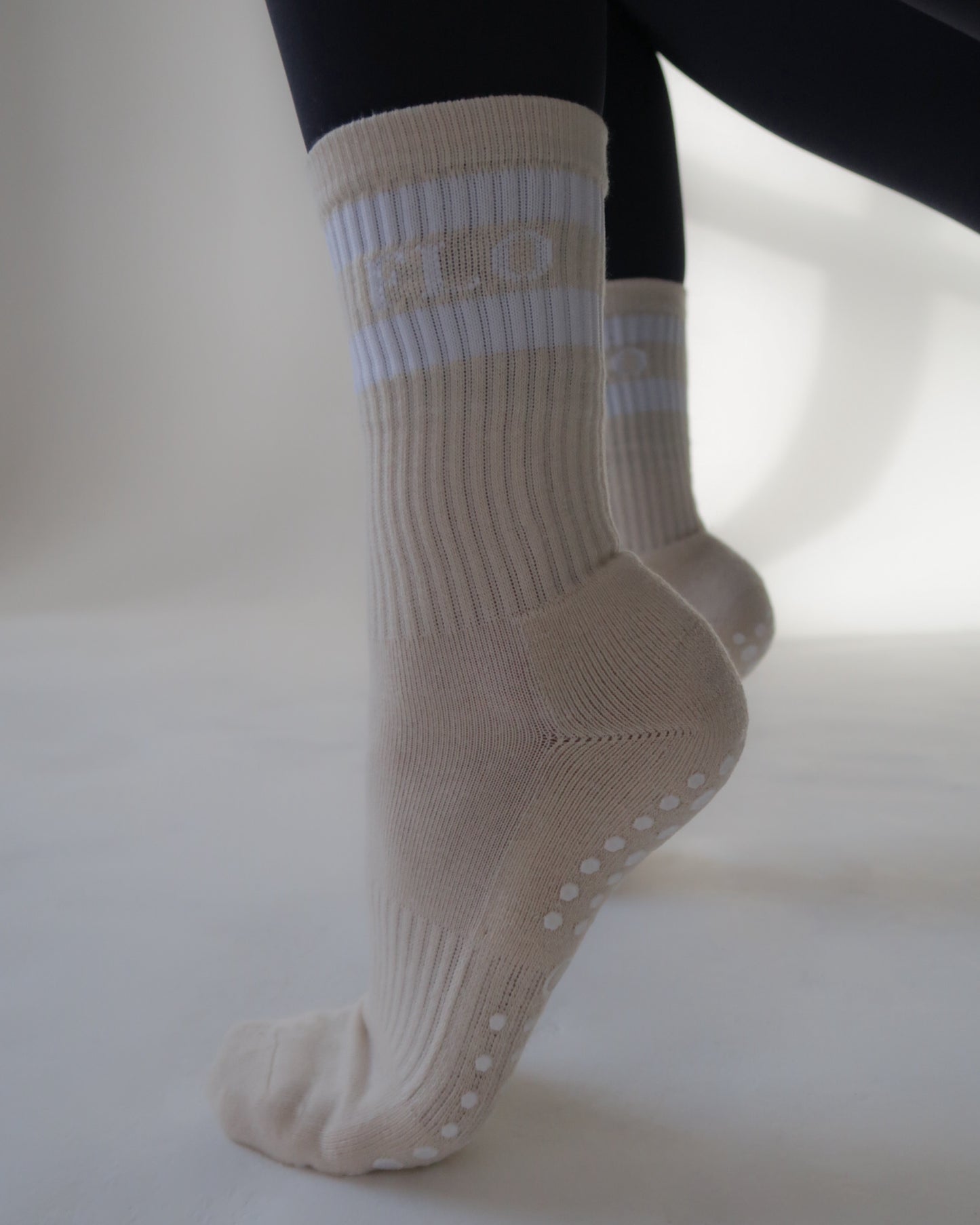 Pilates socks - cream